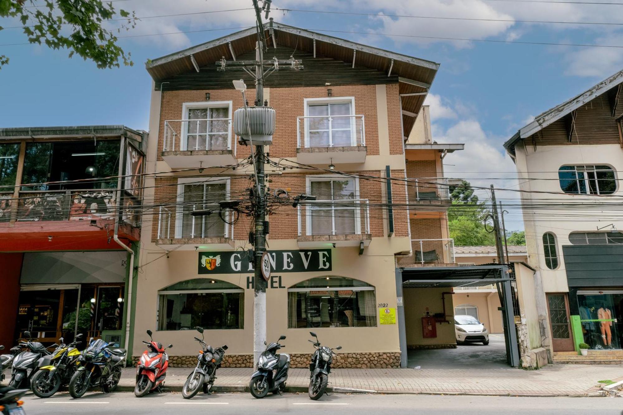 Hotel Geneve - 2Km Do Capivari Campos do Jordão Esterno foto
